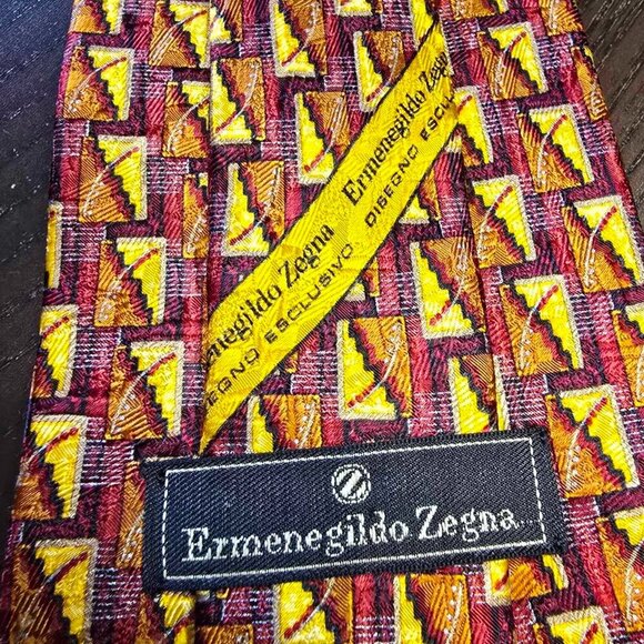 Ermenegildo Zegna Disegno Esclusivo Gold & Red Silk Tie - Picture 2 of 4